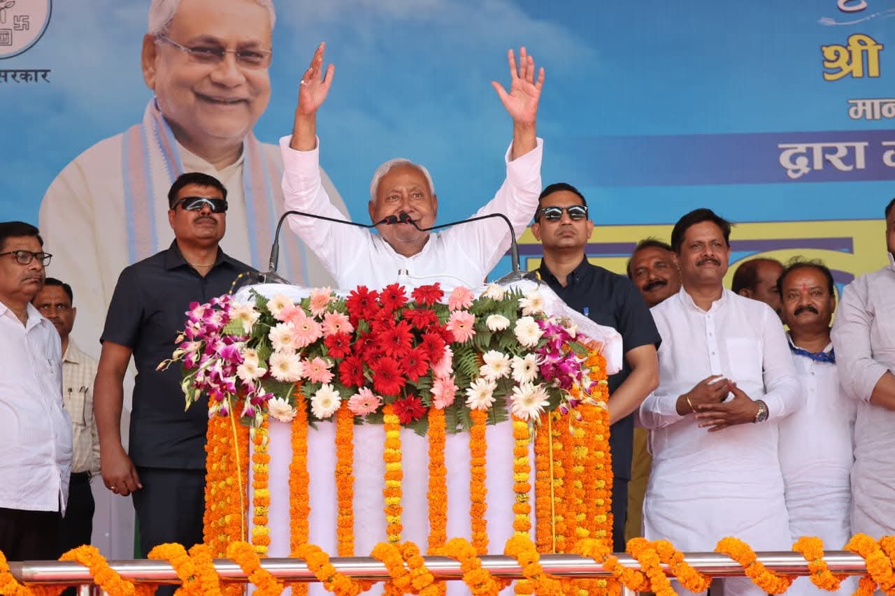 मुंगेर में ‘समृद्धि यात्रा’ का आगाज़, विकास योजनाओं की सौगात के साथ ‘विकसित बिहार’ का आह्वान